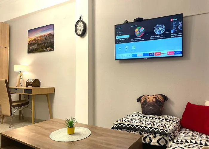 Nikolas Apartment